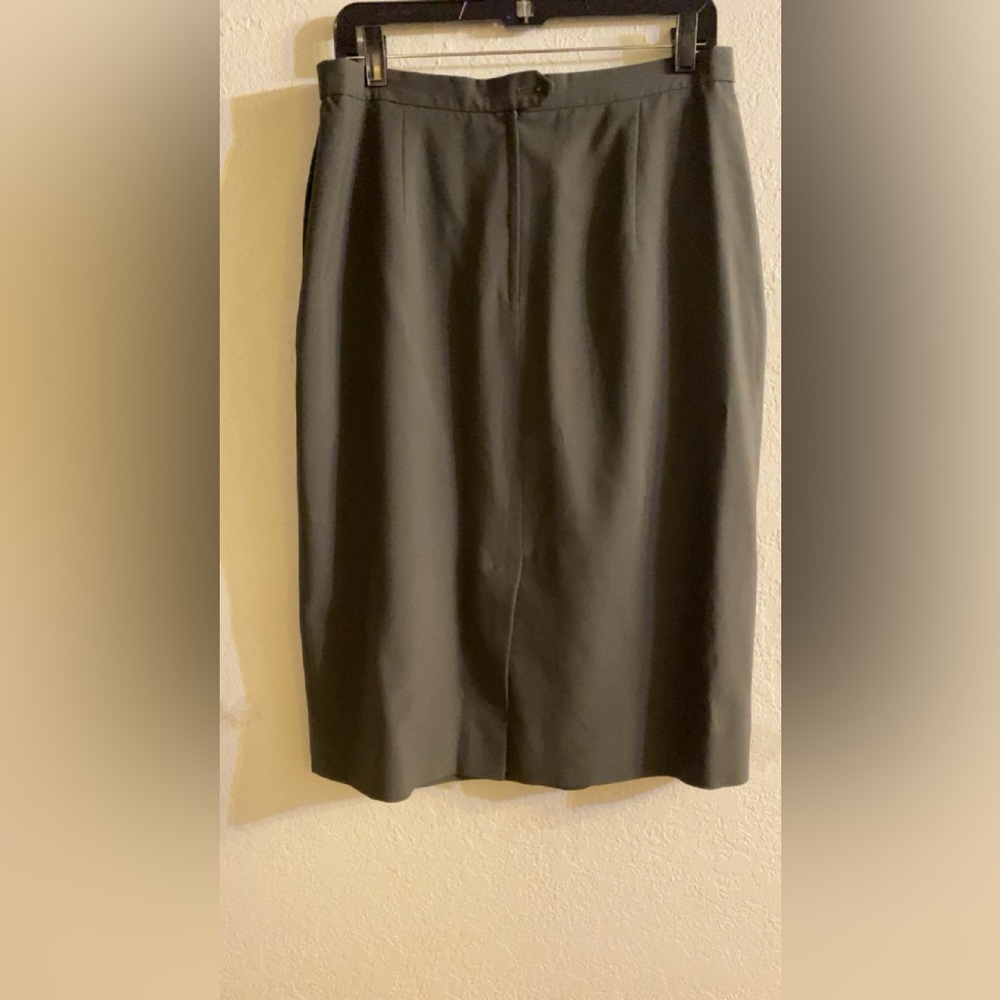 Women’s skirts